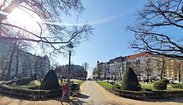 Viktoria-Luise-Platz 1.jpg