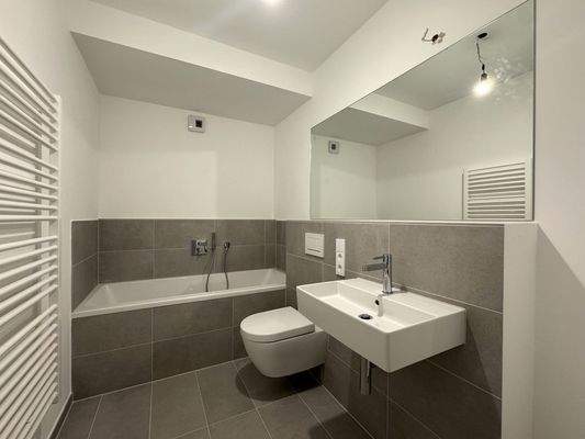 Badezimmer mit Wanne