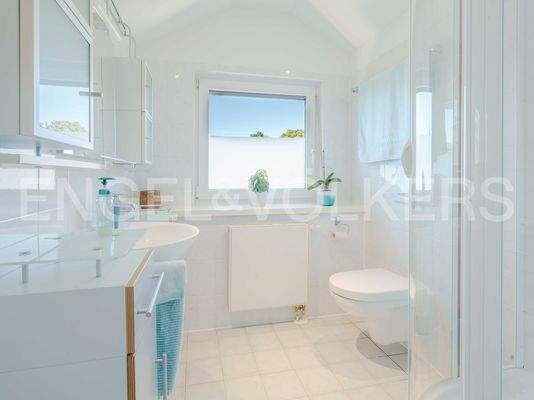 Badezimmer im Dachgeschoss