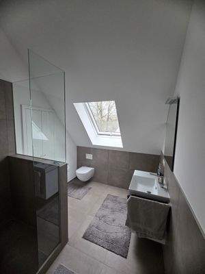 Bad im Spitzboden.JPG