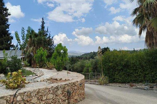 Kreta, Pemonia: Ruhiges und weitläufiges Anwesen zu verkaufen