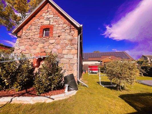 Blick in Richtung Scheune (Altstein-Original)