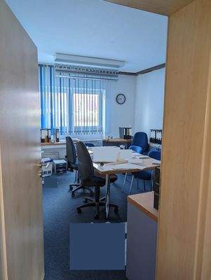 9 Büroraum