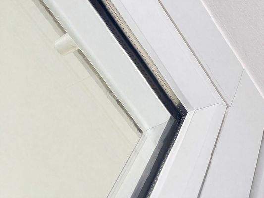 Zweifach isolierverglaste Fenster