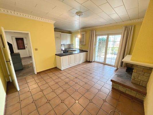 Esszimmer mit offener Küche