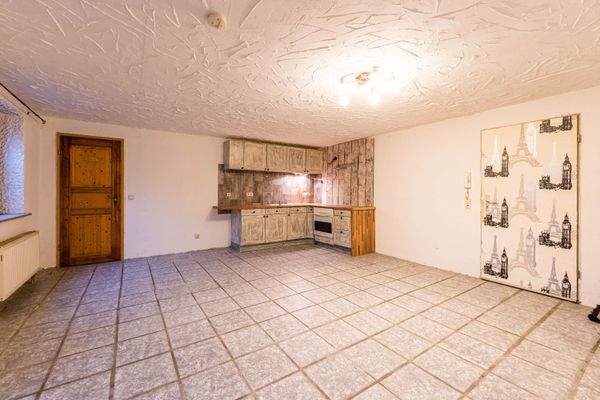 UG: Wohn- und Esszimmer 