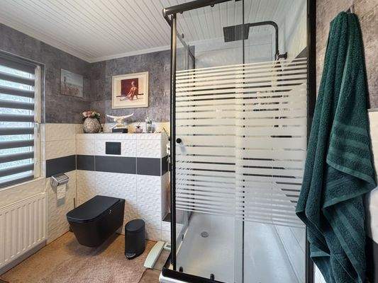 9. Duschbad OG.jpg
