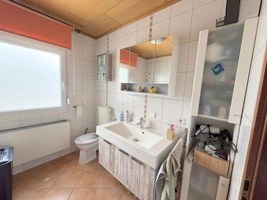 Badezimmer Ansicht 2