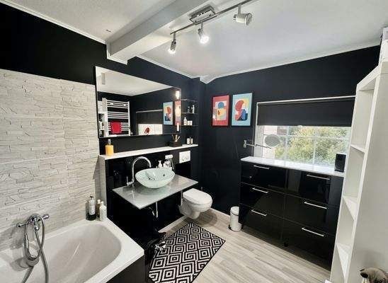 Haus II. Bad - (KI generiert)