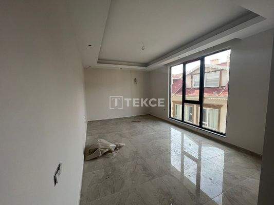 Elegant Real Estate in an Extensive Project in Alanya Oba