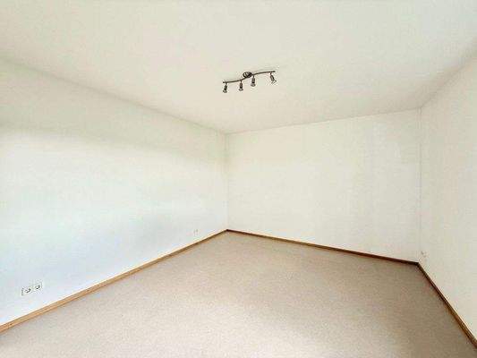 Viel Platz für Schränke vor Renovierung