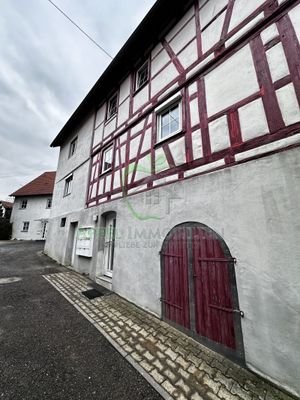 Hausansicht Einfahrt