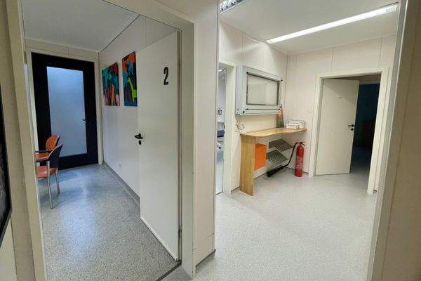 EG Praxis Flur hinten