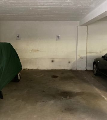 Garage innen.jpg