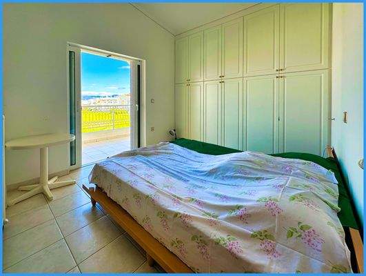 8c3ba6df1cf543ff9814a635deda2211-original