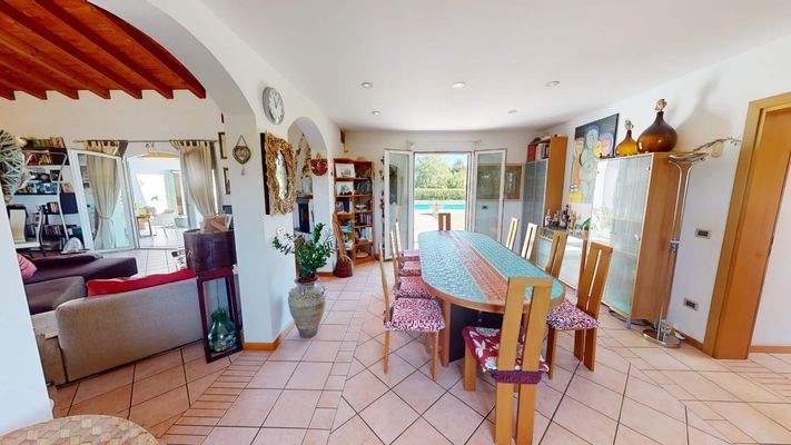 Traumvilla in Pocenia zwischen Udine und Meer