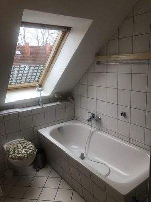 Badezimmer mit Badewanne