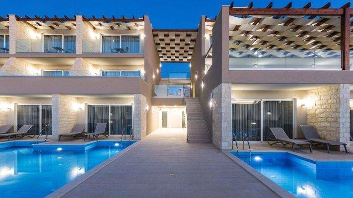 Hotel-for-sale-in-Chania-For-Sale-Hotel-for-sale-i