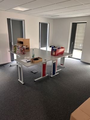 Büro 2.jpg