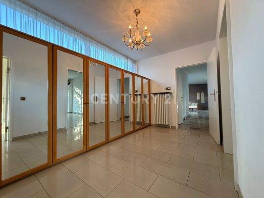 Flur zum Privatbereich EG