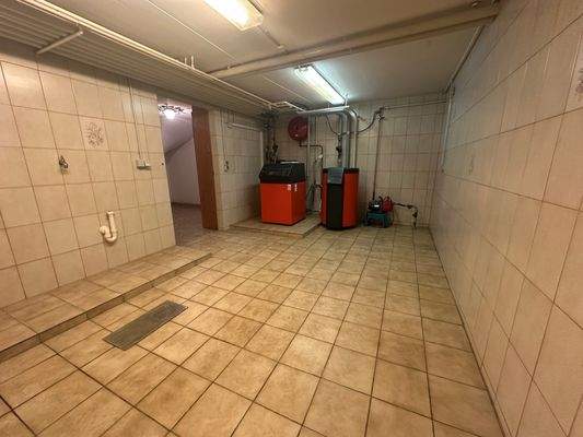 Heizungsraum und Waschküche.jpg