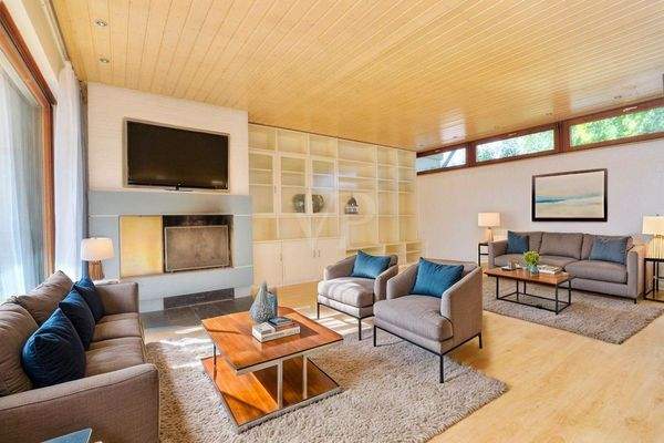 Wohnzimmer mögliche Möblierung 