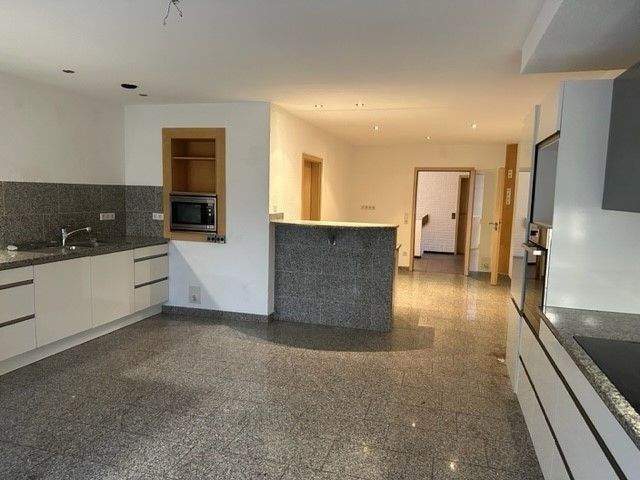Wunderschöne 4 ZKB Erdgeschosswohnung mit Garten und Garage in Nordhorn zu vermieten - Photo 3