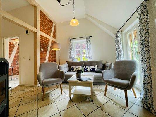 Wohnzimmer mit Kamin