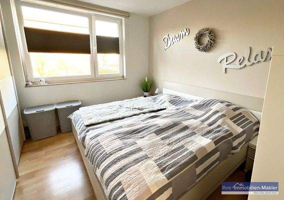 Schlafzimmer Wg. 1.OG links