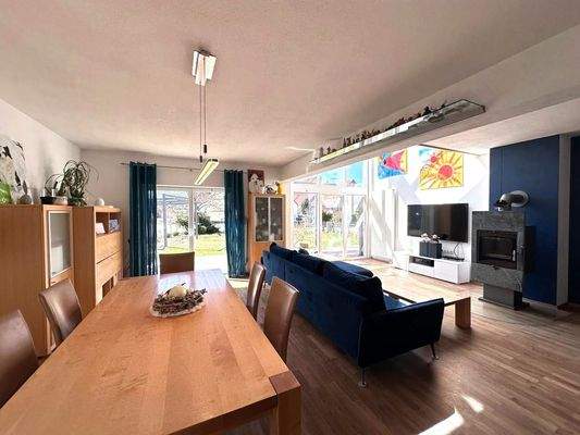 Wohn- und Essbereich