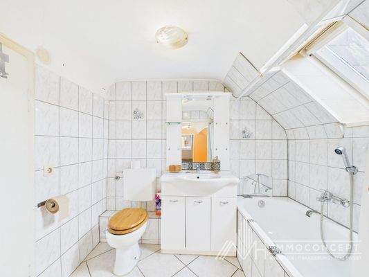 CAM04062G0-PR0049-STILL015