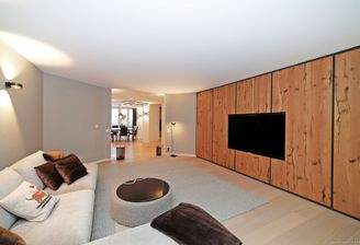 großzügiger Wohnbereich