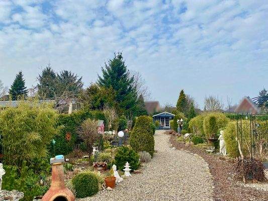 30) Bungalow, Garten