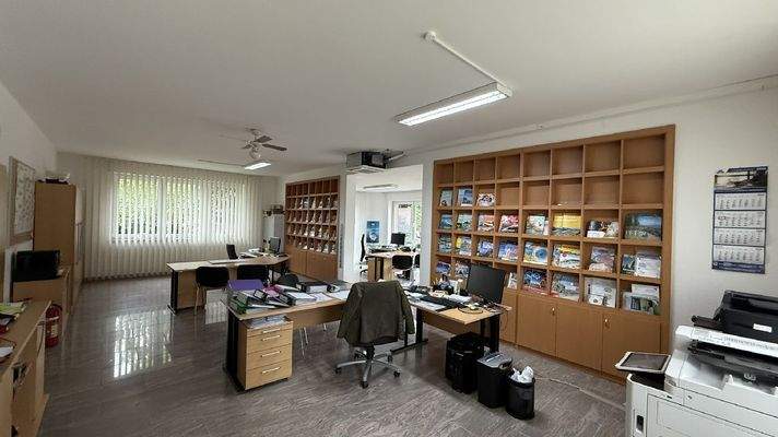 Büro-/Praxisfläche