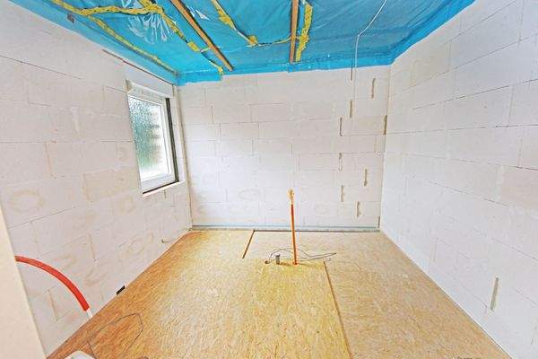 vorbereitetes Bad im OG