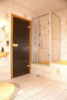 Dusch- u. Wannenbad OG 78.JPG