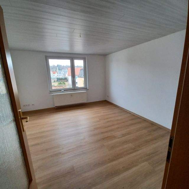 3 Raum Wohnung mit Einbauküche ab sofort Wilkau-Haßlau zu vermieten - Photo 2
