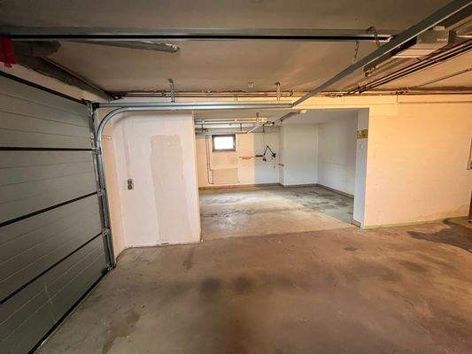 Garage2.jpg