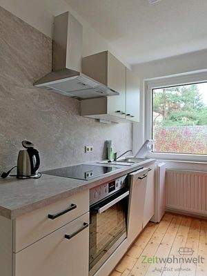 Einbauküche und Waschmaschine