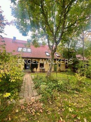 Seitlicher Eingangsbereich