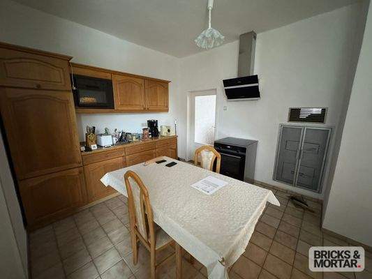 Küche mit Ofenheizung