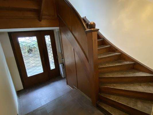 Eingangsbereich Treppe zum Obergeschoss