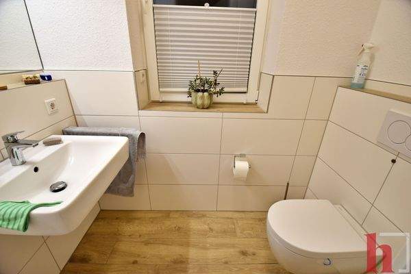Modernes Badezimmer