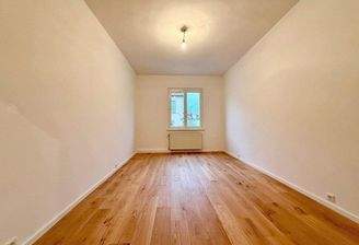 Wohnbereich nach Renovierung ähnlich