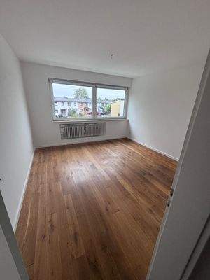 Longerich 3-Zimmer (2).jpeg