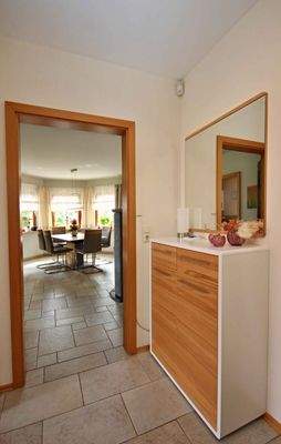 Flur mit Garderobe Erdgeschoß