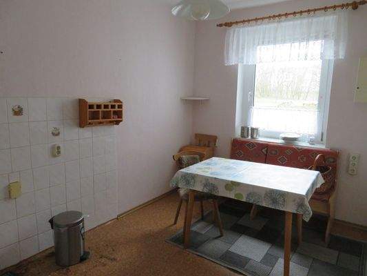 geräumige, helle Küche