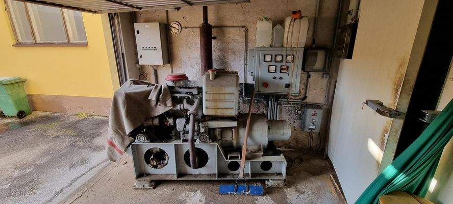 Diesel Notstromaggregat schaltet automatisch