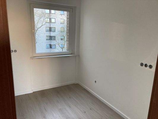 Zimmer mit Vinylboden.jpeg