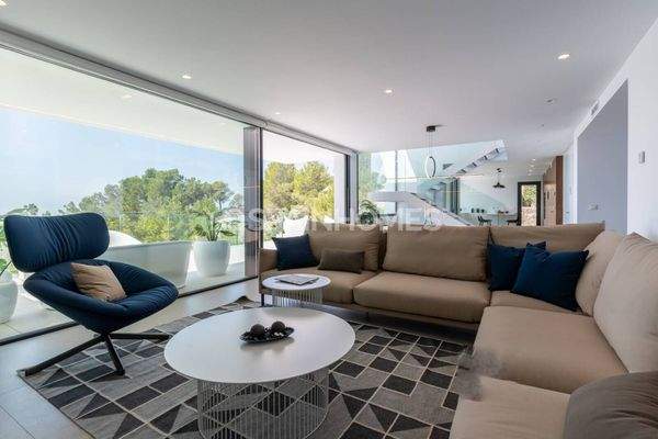 Sea View Villa in Unique Location in Altea Alicante